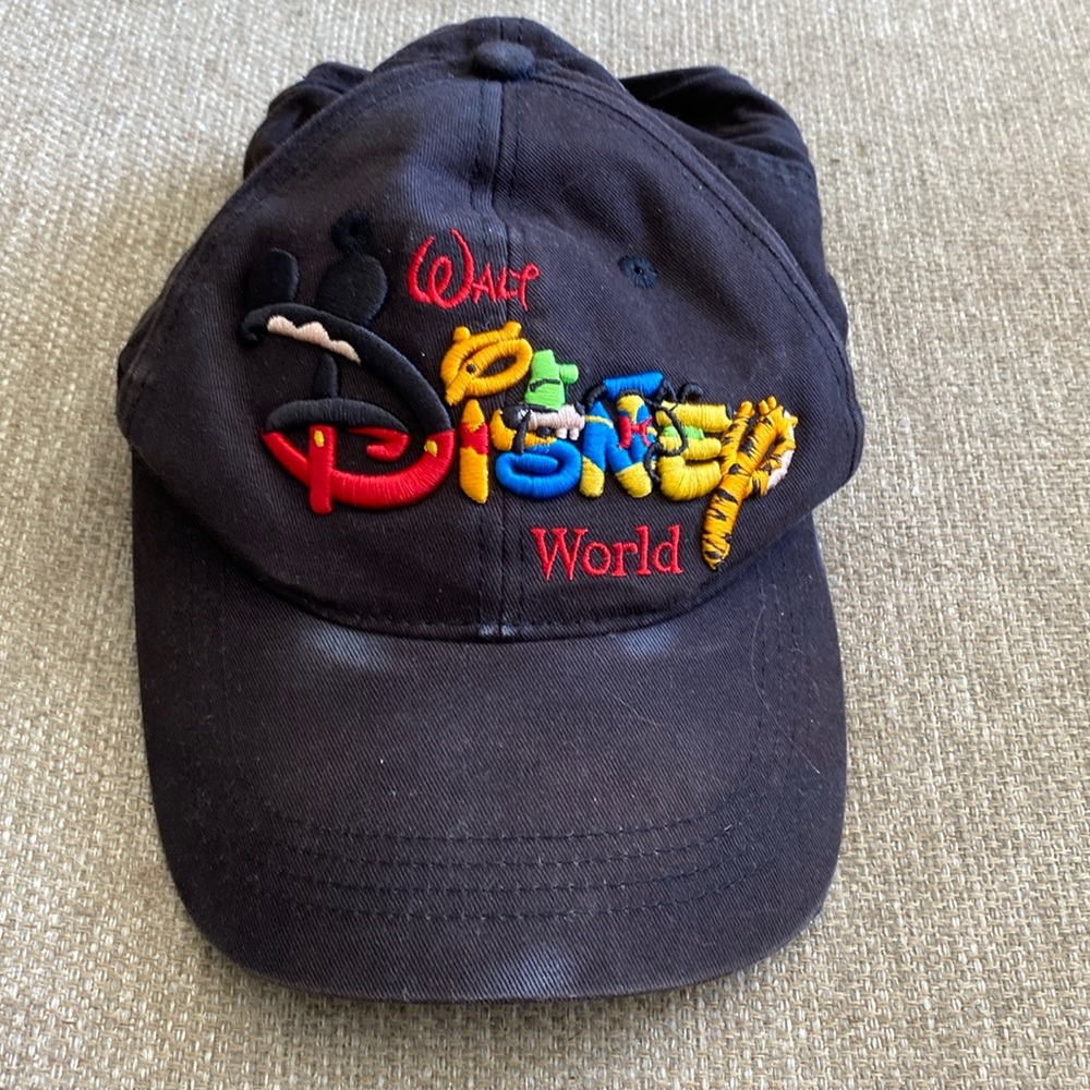 FREE with purchase WALT DISNEY WIRLD baseball ball hat embroidered Mickey Mouse